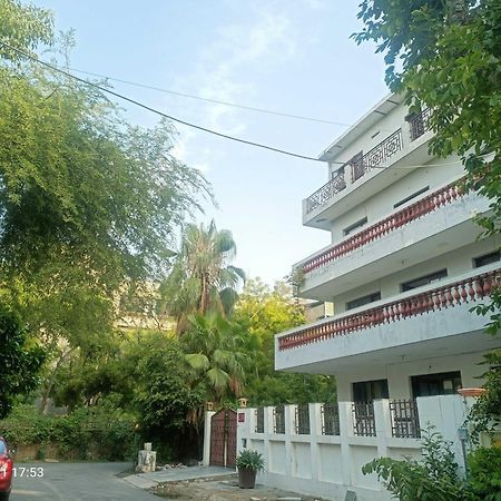 Hotel Oyo Metro View Residency Near Snow World Noida Exterior foto